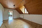 Dachgeschoßwohnung Deuerling - 4 Zimmer, 92 m&sup2;, 1.200&euro; | Angebot:26577851