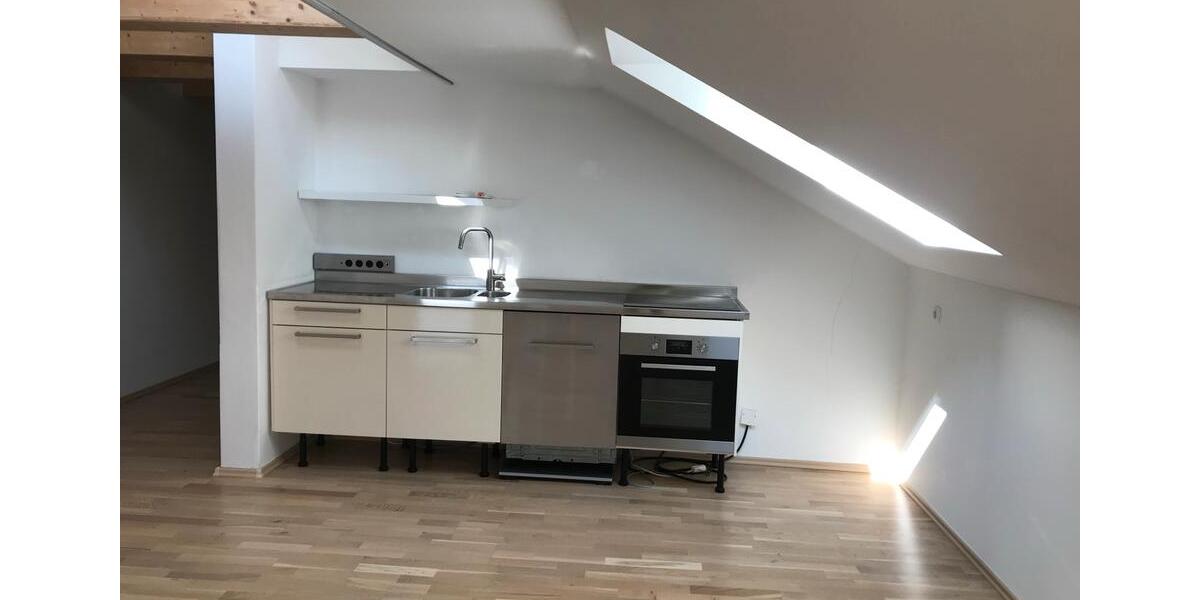 Dachgeschoßwohnung Regensburg Ganghofersiedlung - 3 Zimmer, 85 m&sup2;, 420.000&euro; | Angebot:25842188