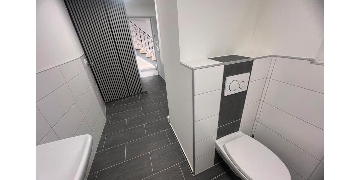 Einfamilienhaus Laaber - 4 Zimmer, 92 m&sup2;, 999&euro; | Angebot:25540024