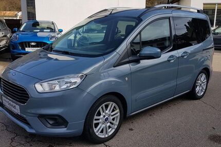 Ford Tourneo Courier 69.800 km 12.990 &euro; Schönhofen und Neutraubling 93152