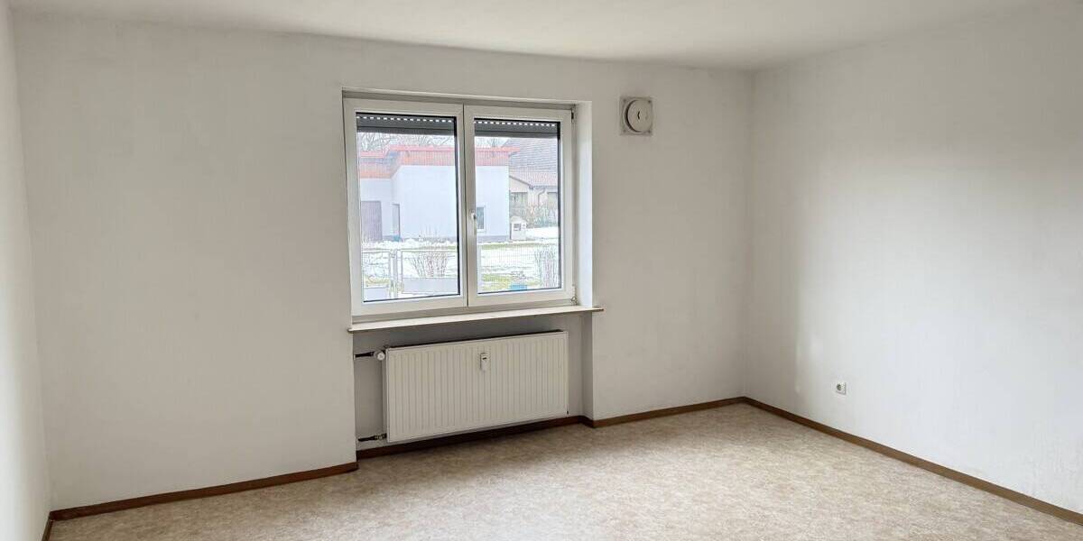 Etagenwohnung Nittenau Bergham - 4 Zimmer, 95 m&sup2;, 750&euro; | Angebot:26556811