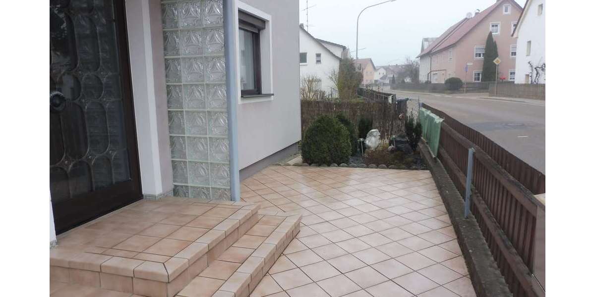 Einfamilienhaus Mintraching - 6 Zimmer, 130 m&sup2;, 1.100&euro; | Angebot:25380821