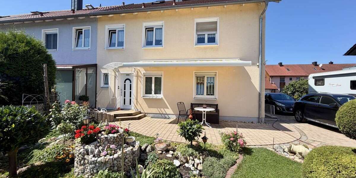 Einfamilienhaus Neutraubling - 5 Zimmer, 104 m&sup2;, 529.000&euro; | Angebot:27600153