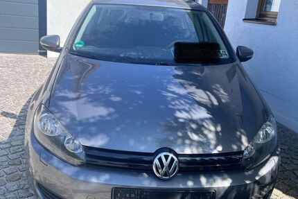 VW Golf 128.000 km 4.300 &euro; Kelheim 93309