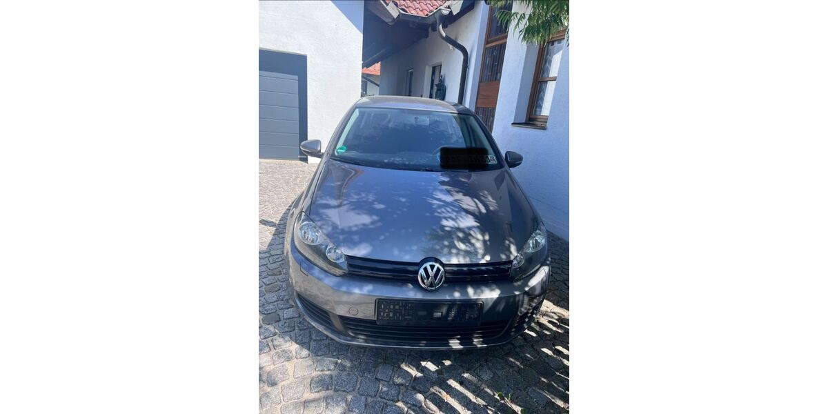 VW Golf 128.000 km 4.300 &euro; Kelheim 93309