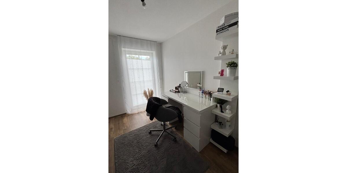 Etagenwohnung Regenstauf - 3 Zimmer, 80 m&sup2;, 1.050&euro; | Angebot:26705037