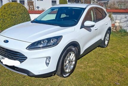 Ford Kuga 53.500 km 21.100 &euro; Pfatter 93102