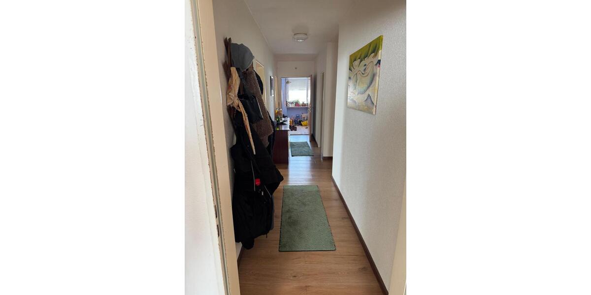 Dachgeschoßwohnung Wenzenbach - 3 Zimmer, 90 m&sup2;, 900&euro; | Angebot:25509692