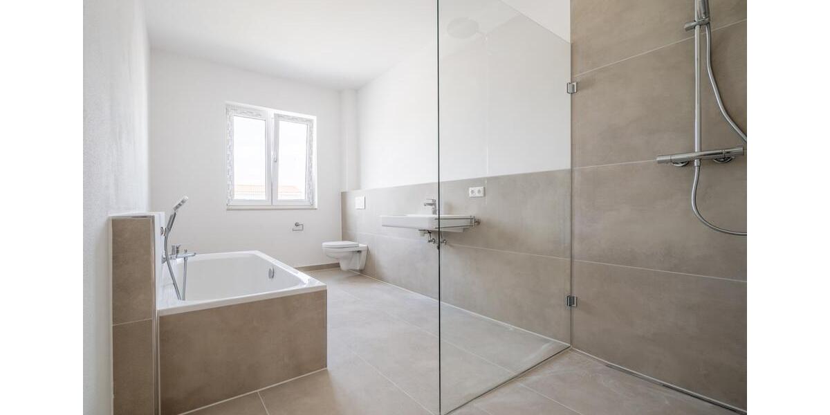 Doppelhaushälfte Aufhausen - 4 Zimmer, 135 m&sup2;, 1.350&euro; | Angebot:26193645