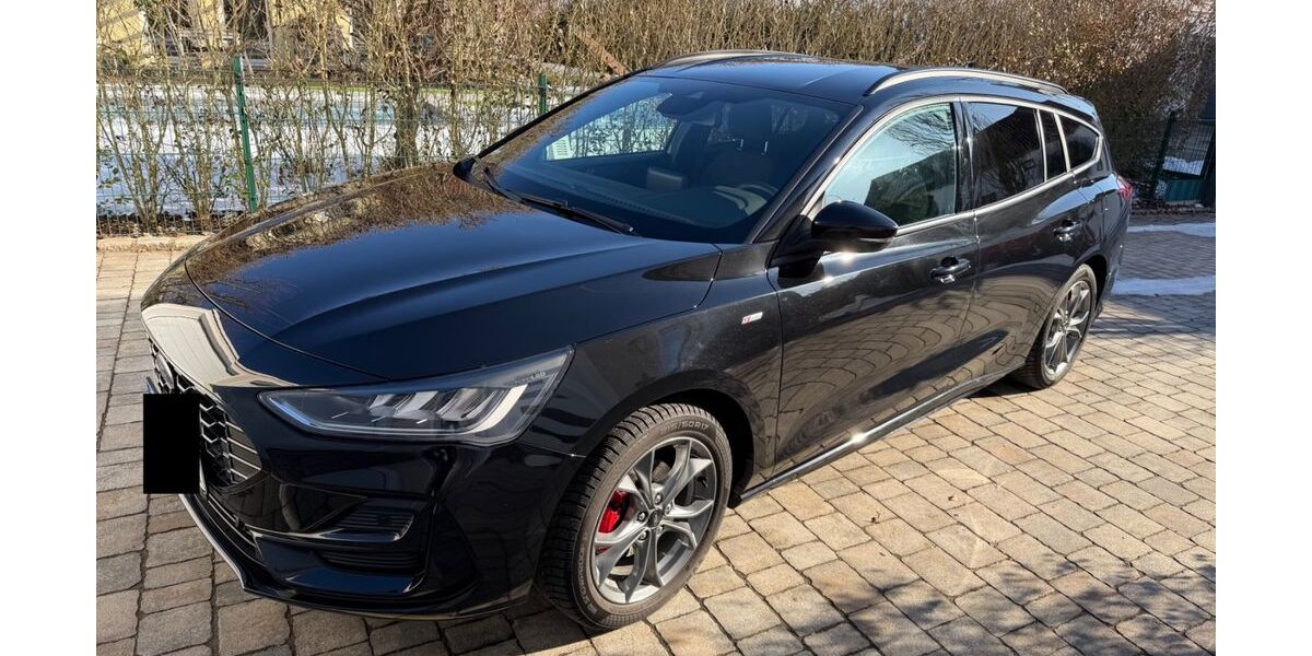 Ford Focus 29.000 km 21.699 &euro; Regensburg 93055