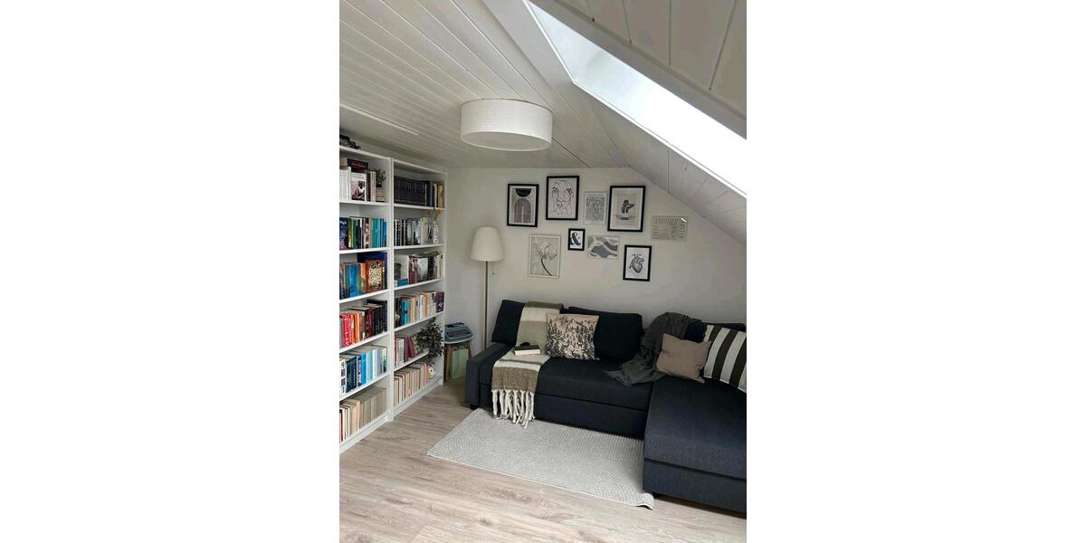 Dachgeschoßwohnung Regensburg Gallingkofen - 3 Zimmer, 45 m&sup2;, 800&euro; | Angebot:25343913