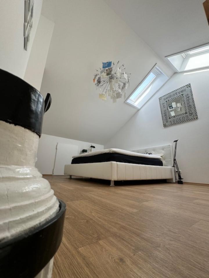 55qm Whng möbliert Rennplatz Rgbg, Maisonette, NEU zimmer