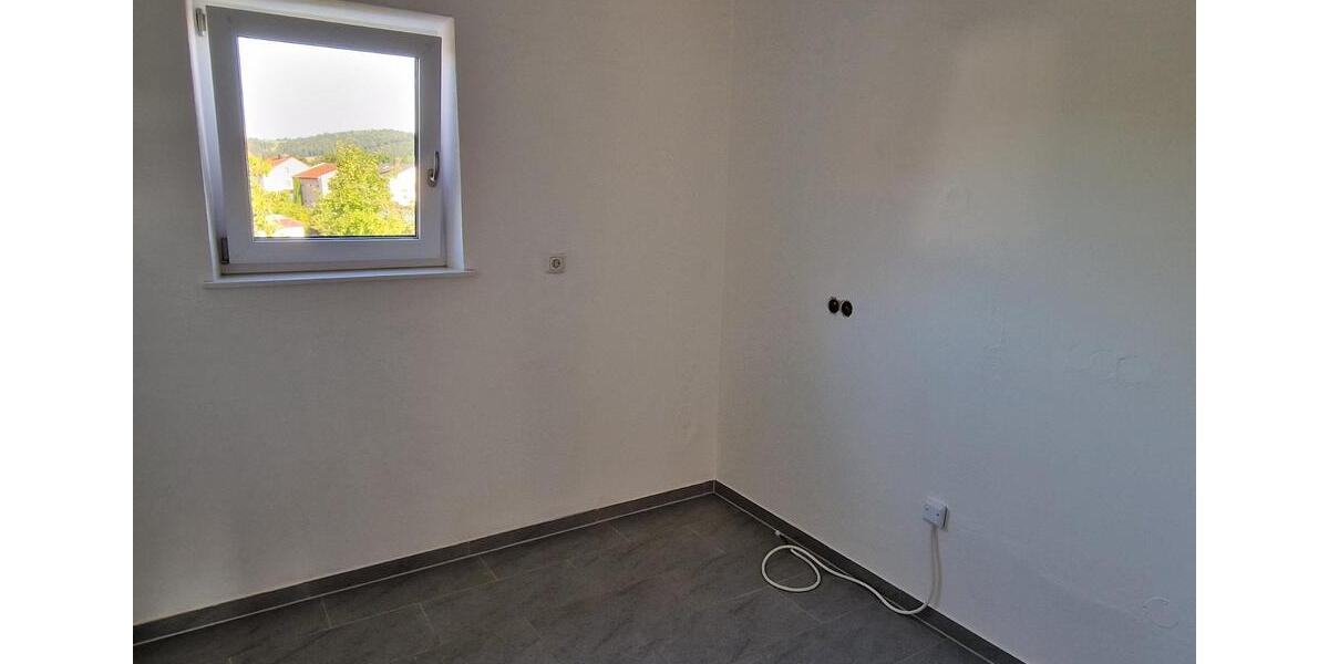 Mehrfamilienhaus, Wohnhaus Wenzenbach - 8 Zimmer, 160 m&sup2;, 520.000&euro; | Angebot:24693795