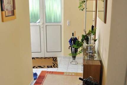 Haus zum Mieten in Schwandorf 1.120 € 146 m² 5 zimmer