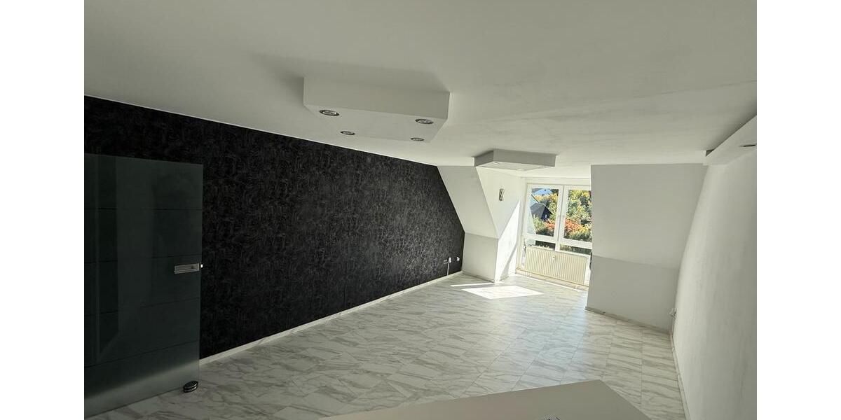 Maisonettenwohnung Nittendorf - 3.5 Zimmer, 103 m&sup2;, 1.200&euro; | Angebot:27609583