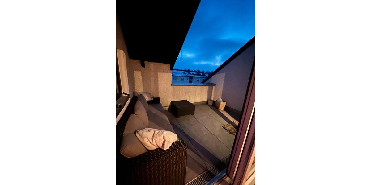 Nachmieter für Galerie Wohnung in Kumpfmühl-Ziegetsdorf-Neuprüll 2.5 zimmer