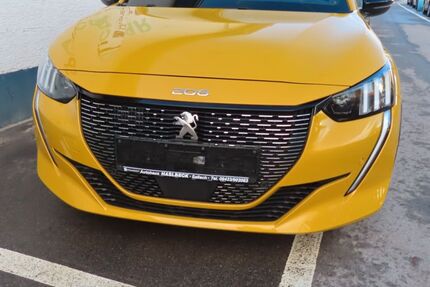 Peugeot 208 26.985 km 17.900 &euro; Geiselhöring 94333
