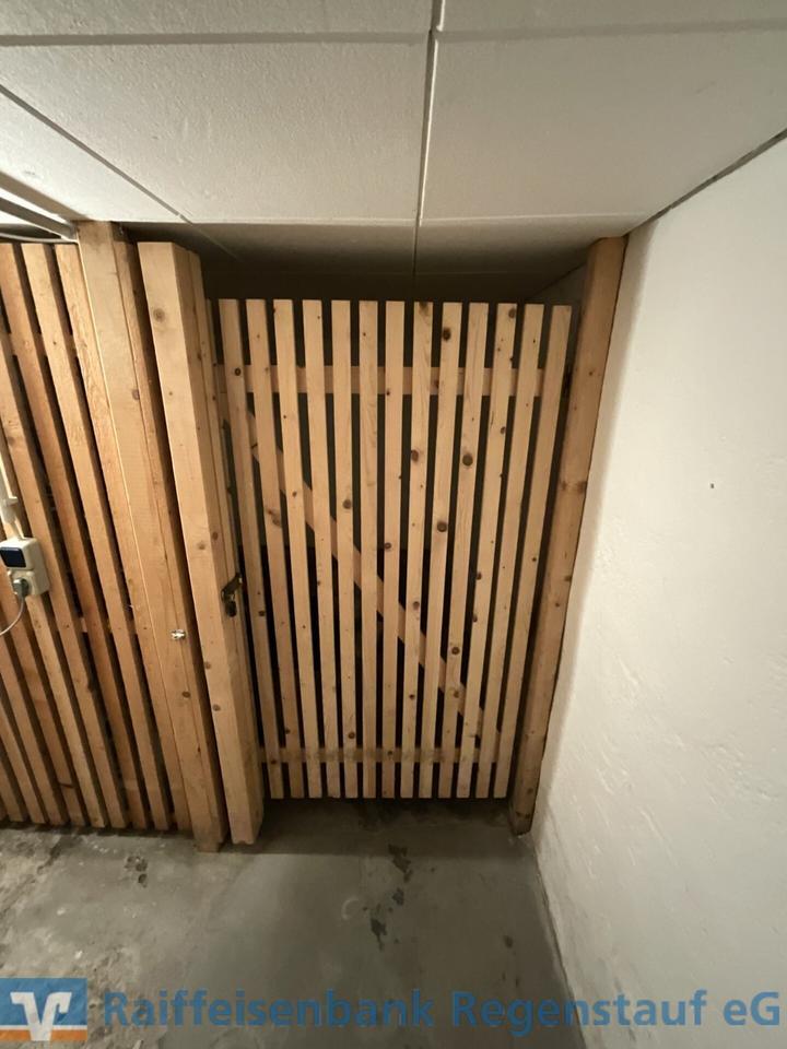 Charmante Dachgeschoßwohnung im Süden Regensburgs!