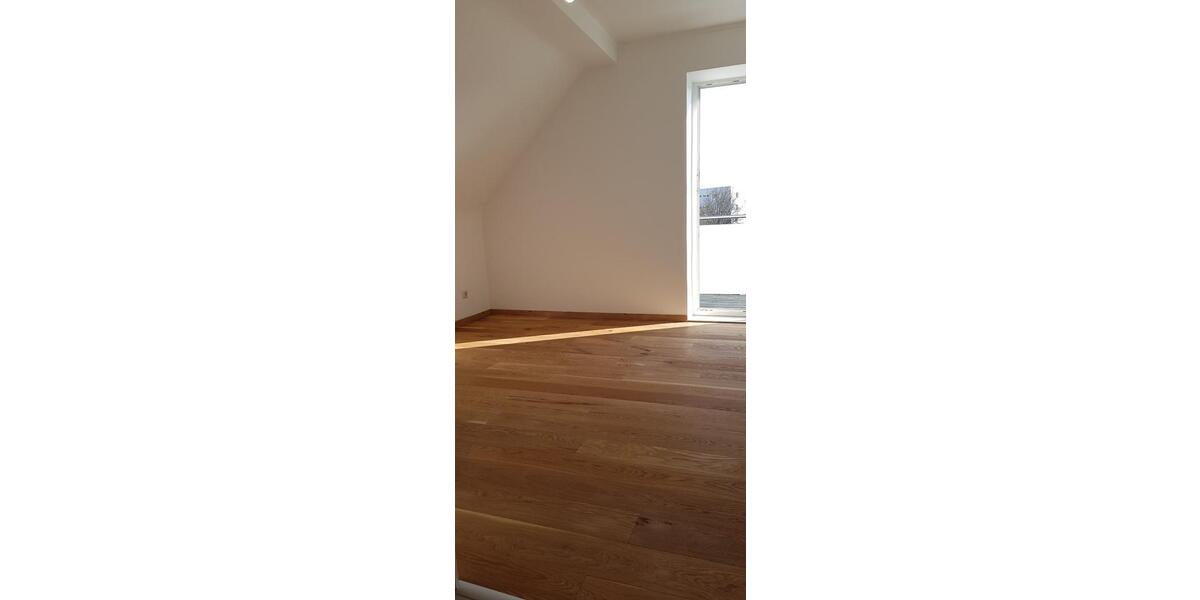 Dachgeschoßwohnung Regensburg Gallingkofen - 2.5 Zimmer, 61 m&sup2;, 280.000&euro; | Angebot:26626588
