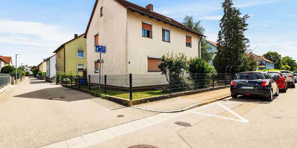 Einfamilienhaus Neutraubling - 6 Zimmer, 130 m&sup2;, 400.000&euro; | Angebot:27144928