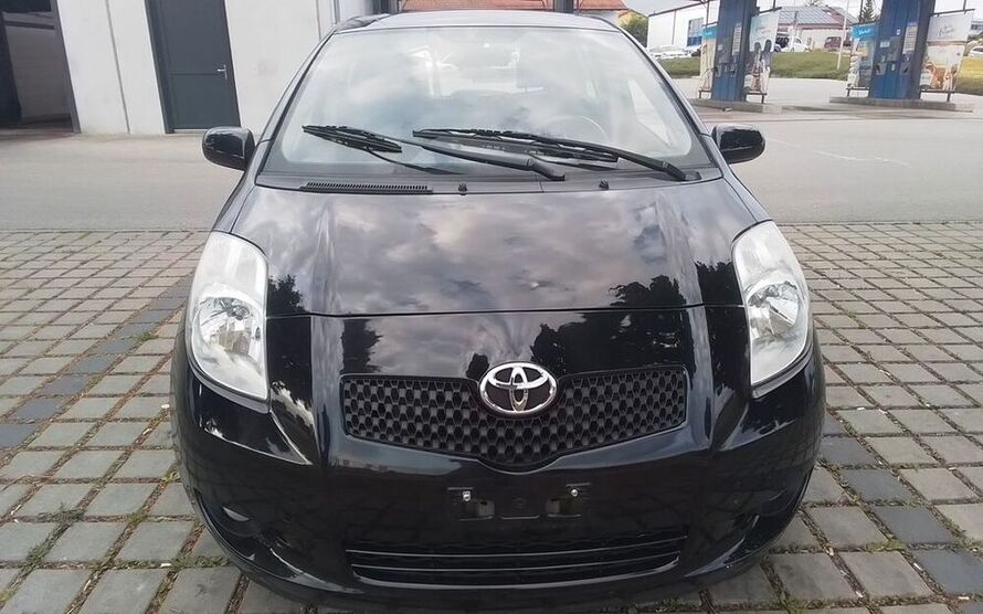 Yaris