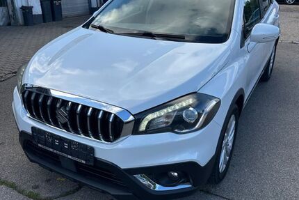 Suzuki (SX4) S-Cross 127.413 km 10.200 &euro; Regensburg 93057