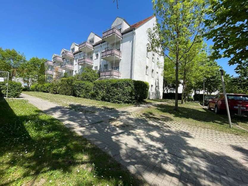 Wohnung zum Mieten in Regensburg 467,47 € 51.37 m²