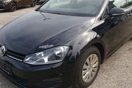 VW Golf 109.703 km 4.950 € Neufahrn 84088