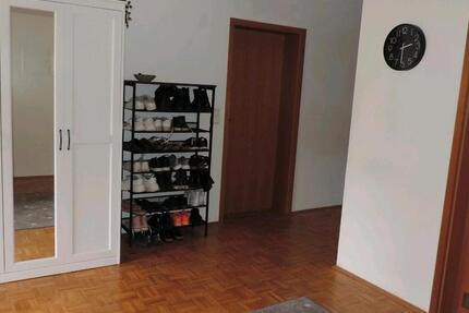 Wohnung Regensburg Gallingkofen - 4 Zimmer, 10 m&sup2;, 348&euro; | Angebot:26535728