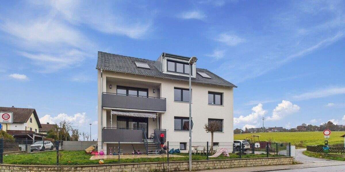 Etagenwohnung Lappersdorf / Oppersdorf Oppersdorf - 3 Zimmer, 80 m&sup2;, 1.040&euro; | Angebot:24974642