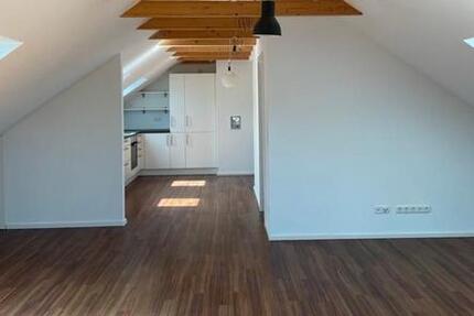 Wohnung Regensburg Ganghofersiedlung - 2 Zimmer, 80 m&sup2;, 950&euro; | Angebot:26340122