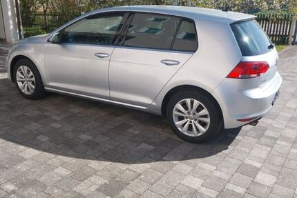 VW Golf 81.600 km 9.500 &euro; Holzheim am Forst 93183