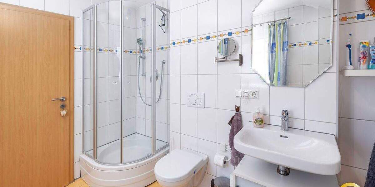 Einfamilienhaus Kelheim - 6 Zimmer, 160 m&sup2;, 550.000&euro; | Angebot:25737539