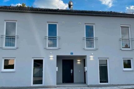 Haus Kelheim - 5 Zimmer, 130 m&sup2;, 1.490&euro; | Angebot:26007666