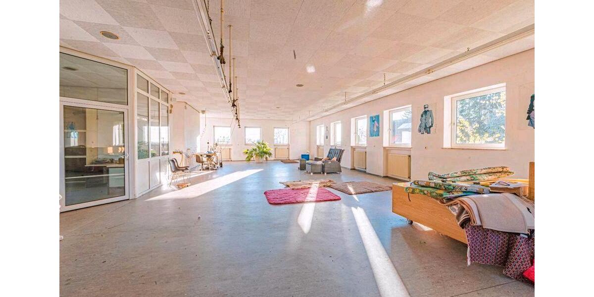 Einfamilienhaus Geiselhöring - 11 Zimmer, 300 m&sup2;, 749.000&euro; | Angebot:26276397