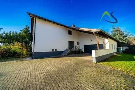 Haus Donaustauf - 6 Zimmer, 240 m&sup2;, 675.000&euro; | Angebot:18156908