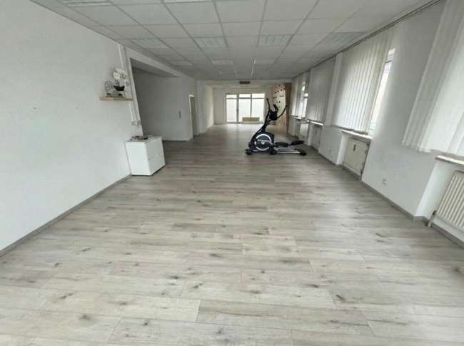 Büro in Burglengenfeld 149.000 € 96.58 m² zimmer
