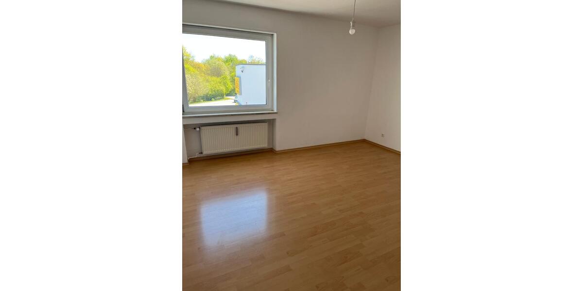 Etagenwohnung Regensburg Das Dörnberg - 4 Zimmer, 91 m&sup2;, 1.280&euro; | Angebot:26476736