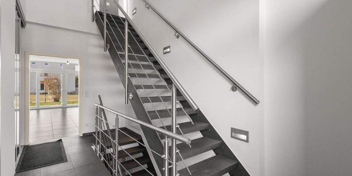 Einfamilienhaus Neutraubling - 5 Zimmer, 203 m&sup2;, 1.149.000&euro; | Angebot:25645595