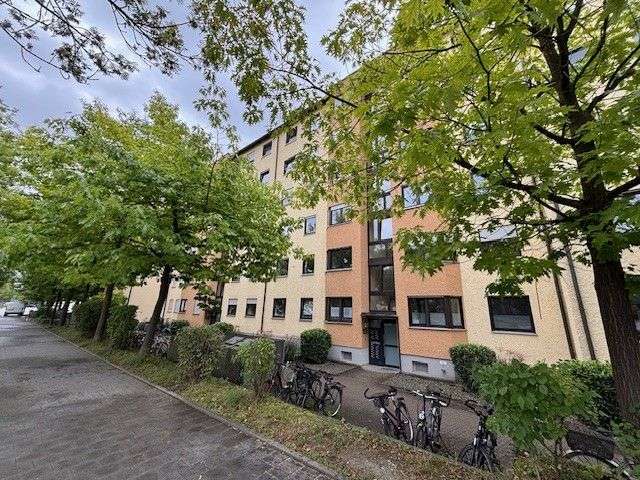 Wohnung zum Kaufen in Regensburg 179.000 € 49.83 m²