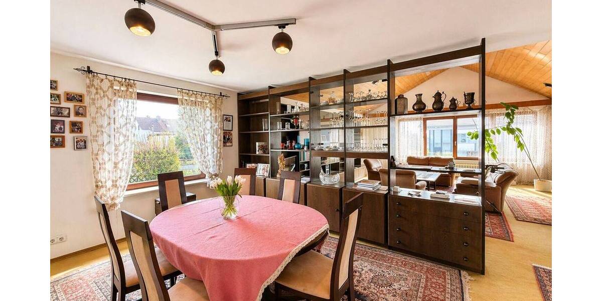 Einfamilienhaus Pentling - 8 Zimmer, 280 m&sup2;, 485.000&euro; | Angebot:26778889