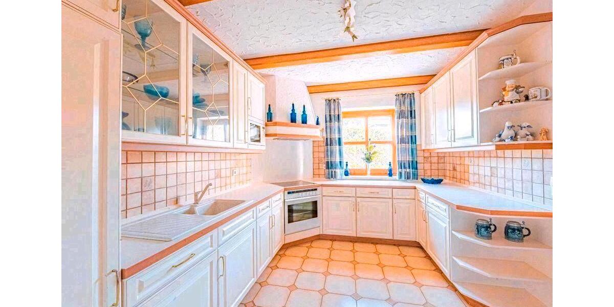 Einfamilienhaus Geiselhöring - 11 Zimmer, 300 m&sup2;, 749.000&euro; | Angebot:26276397