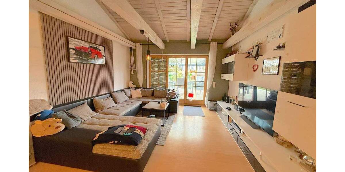 Doppelhaushälfte mit zwei Terrassen, Wintergarten und gepflegtem kleinem 6 zimmer