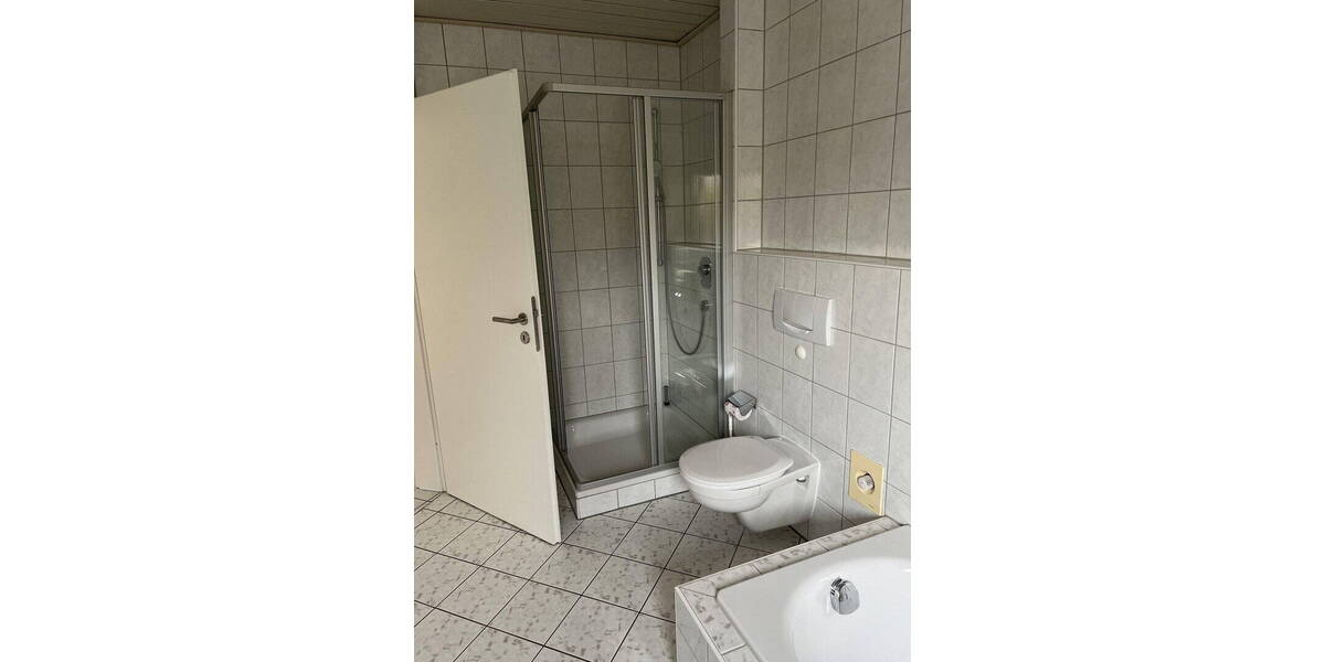 Mehrfamilienhaus, Wohnhaus Beratzhausen - 7 Zimmer, 203 m&sup2;, 695.000&euro; | Angebot:26389895