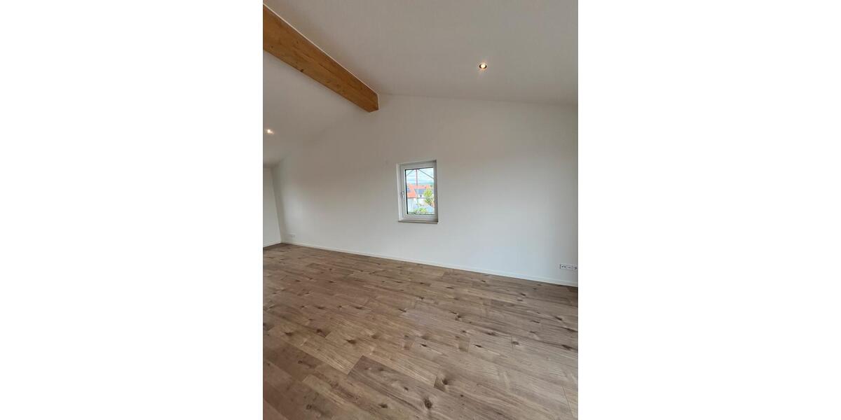 Maisonettenwohnung Barbing - 5.5 Zimmer, 145 m&sup2;, 1.900&euro; | Angebot:26464301