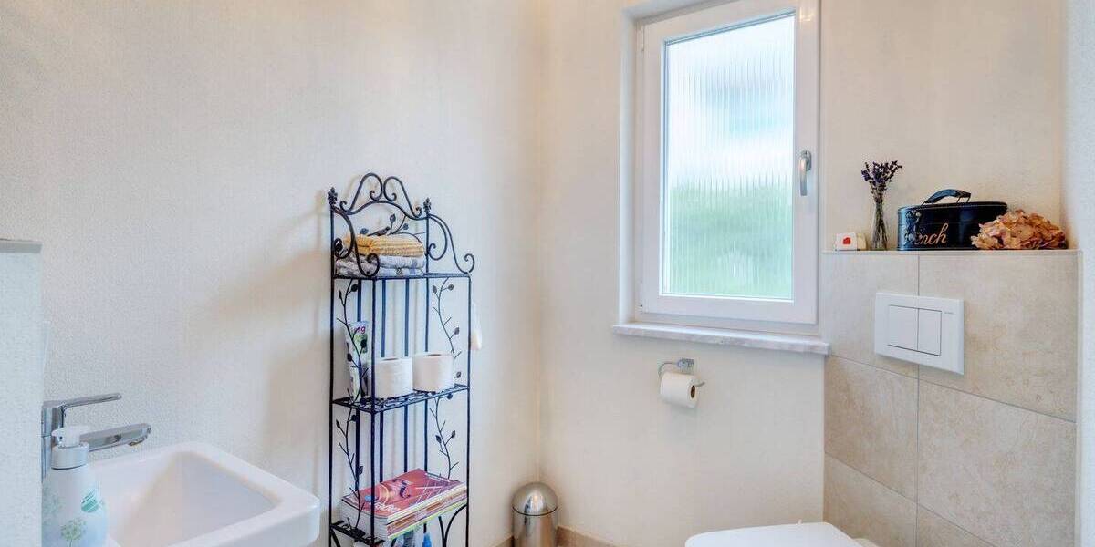 Perfekt für Familien in ruhiger Ortsrandlage! Großzügiges Einfamilienhaus mit moderner Ausstattung! 6 zimmer