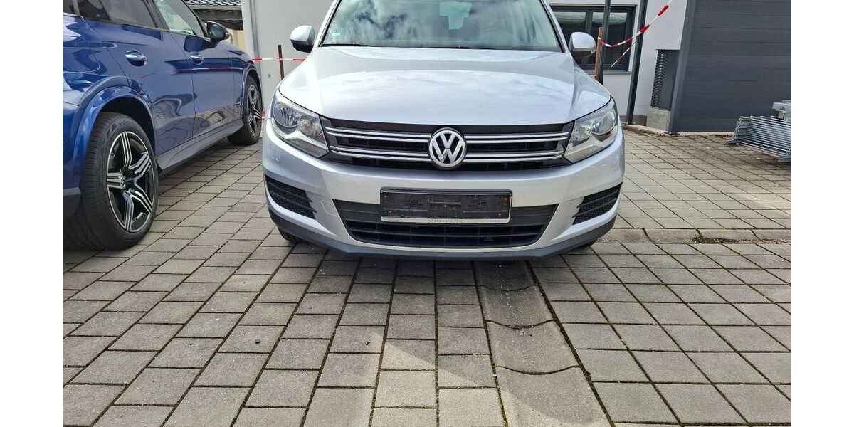 VW Tiguan 161.000 km 8.990 &euro; Barbing 93092