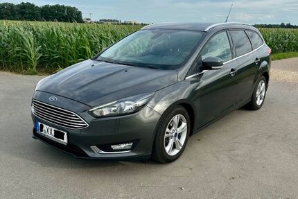 Ford Focus 161.211 km 8.300 &euro; Regensburg 93055