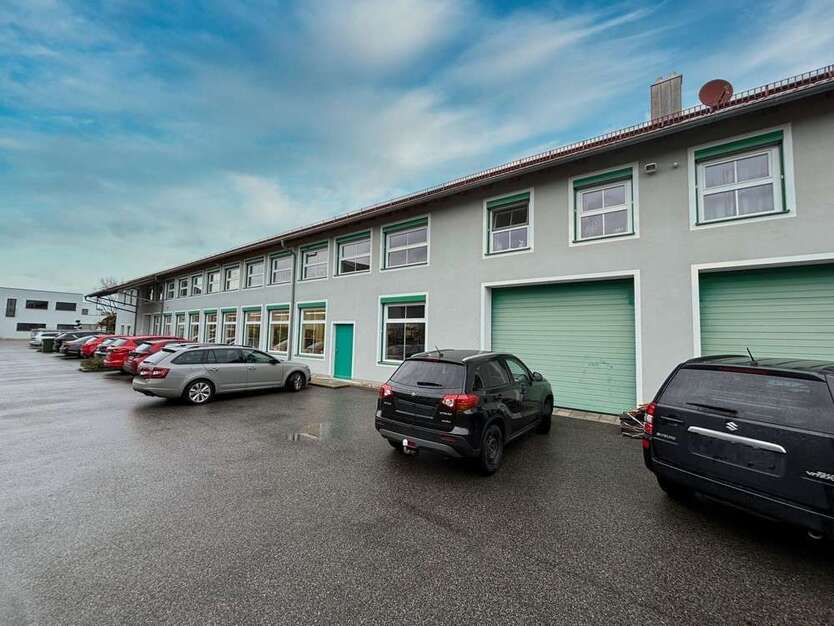 Halle in Barbing 1.400.000 € 119.42 m²