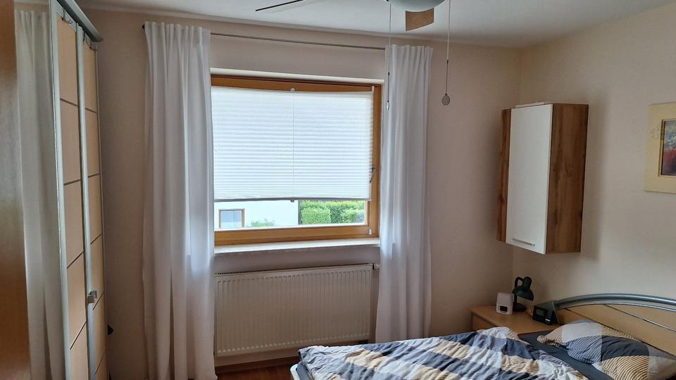 Helle 3-Zimmer-Wohnung mit Balkon, Keller & Carport